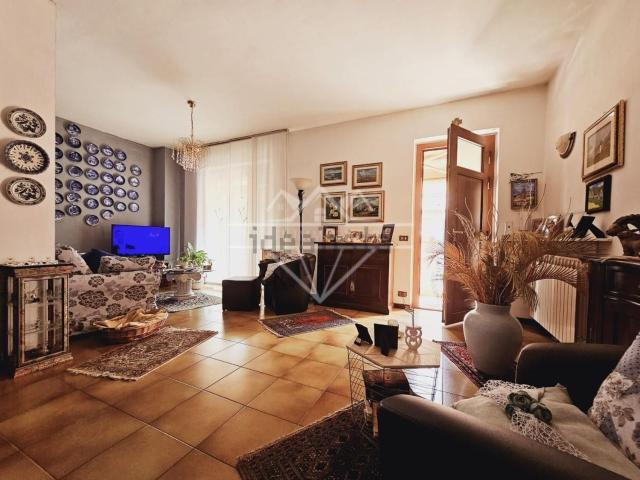 Casa in vendita a La Prada, Carrara