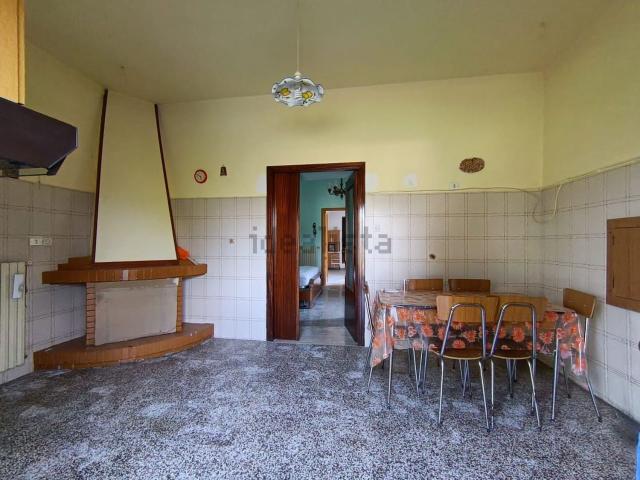 Casa in vendita a Ruviano, Campania