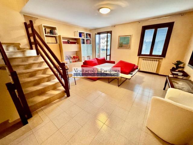Casa in vendita a Desenzano Del Garda, Lombardia