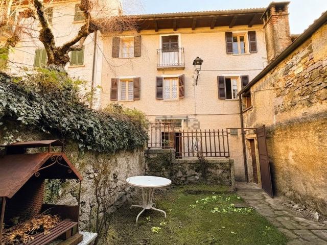 Casa in vendita a Cheglio, Trarego Viggiona