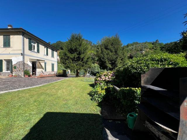 Casa in vendita a Vezzano Ligure, Liguria