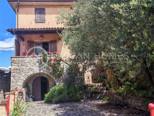 Casa in vendita a Unione Comuni Garfagnana, Fosciandora