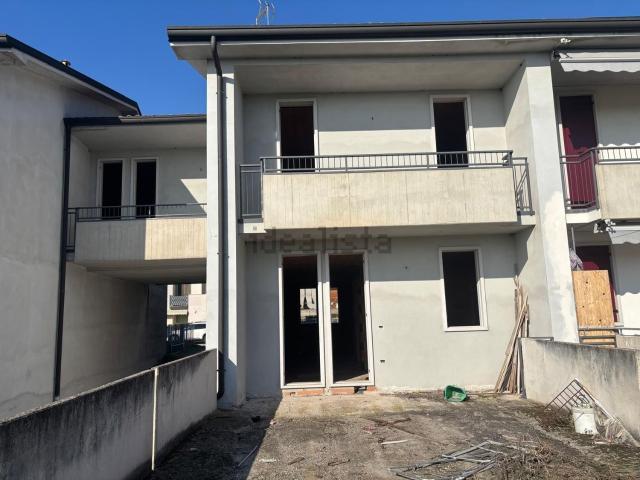 Casa in vendita a Isola Rizza, Veneto