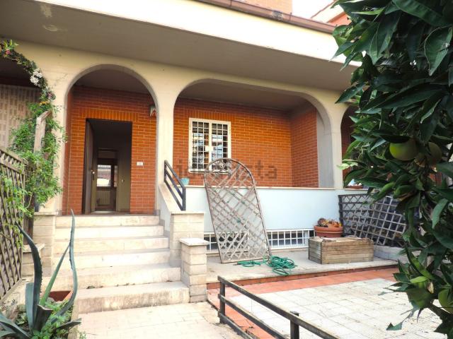 Casa in vendita a Guidonia Montecelio, Roma Capitale