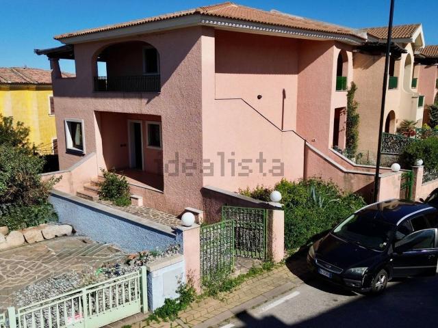 Casa in vendita a Poltu Qualtu, San Pantaleo