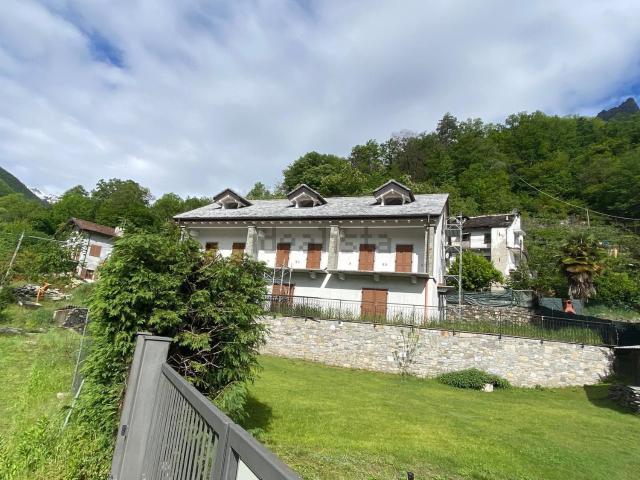 Casa in vendita a Mocogna, Piemonte