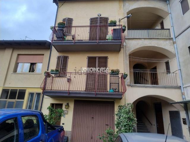 Casa in vendita a Vedano Olona, Lombardia