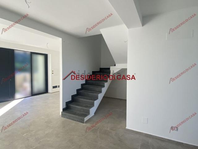 Casa in vendita a Brolo, Sicilia