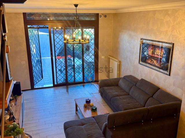 Casa in vendita a Guidonia Montecelio, Roma Capitale