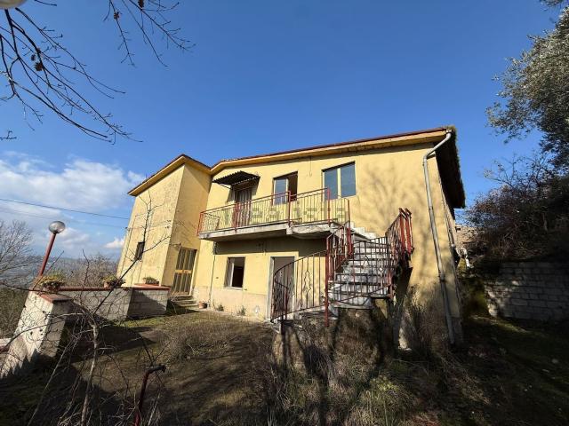 Casa in vendita a San Leucio Del Sannio, Campania