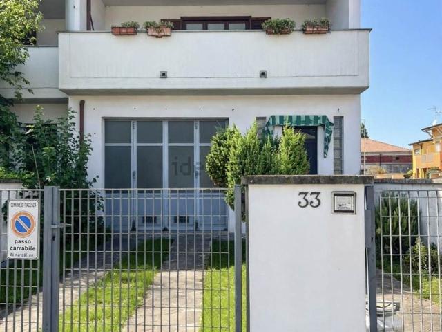Casa in vendita a San Antonio a Trebbia, Piacenza