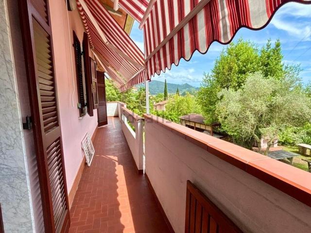 Casa in vendita a Carrara, Toscana