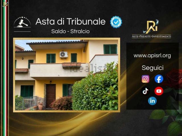 Casa in vendita a Quarrata, Toscana