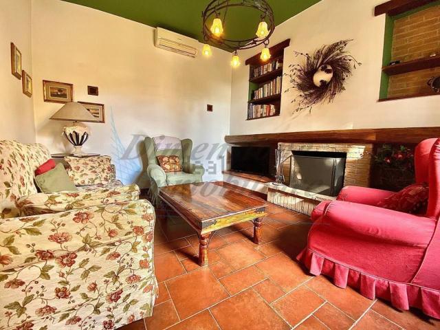 Casa in vendita a Gabbro, Rosignano Marittimo