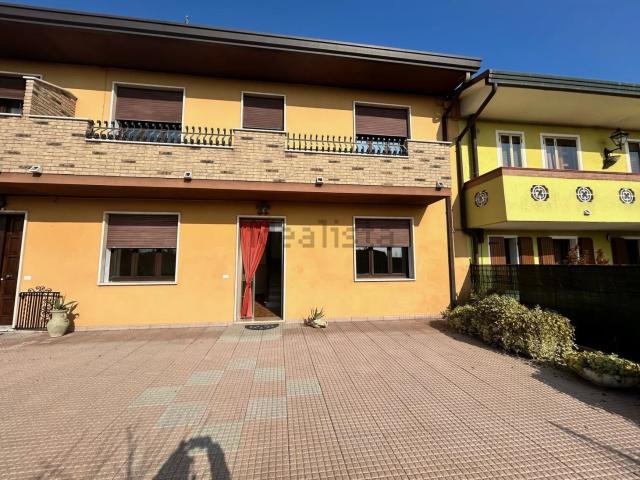 Casa in vendita a Anguillara Veneta, Veneto
