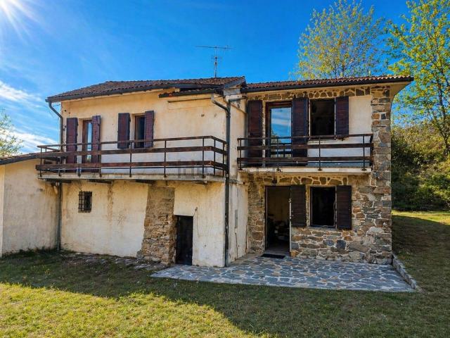 Casa in vendita a Rocchetta Di Vara, Liguria