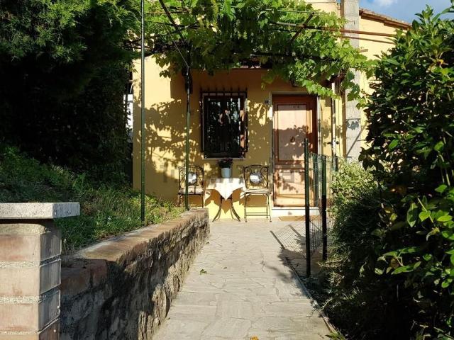 Casa in vendita a Scacciapensieri, Siena