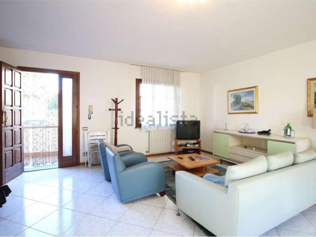 Casa in vendita a La Croce, Buti