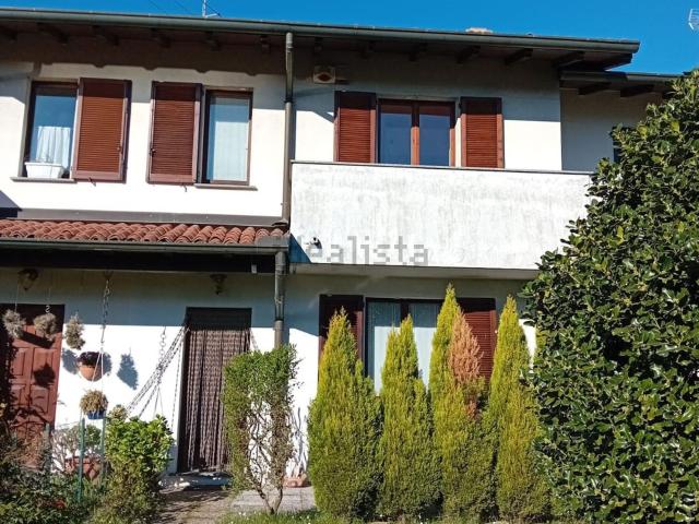 Casa in vendita a Arosio, Lombardia