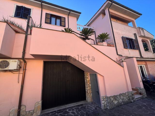 Casa in vendita a Roma Capitale, Lazio