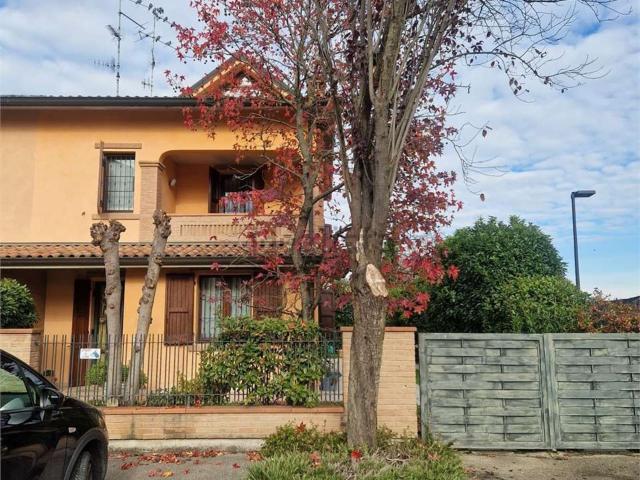Casa in vendita a Tresinaro - Secchia, Re