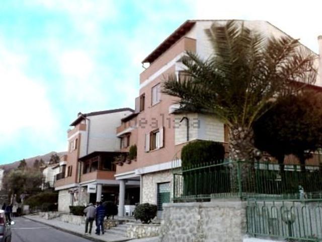 Casa in vendita a Calabria, Cosenza