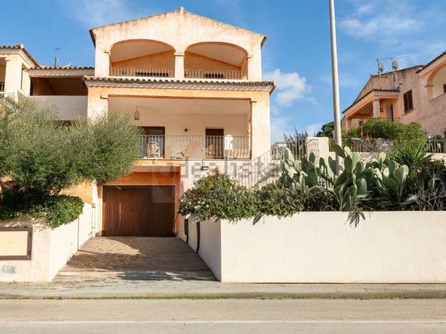 Casa in vendita a Alzachèna/Arzachena, Arzachena