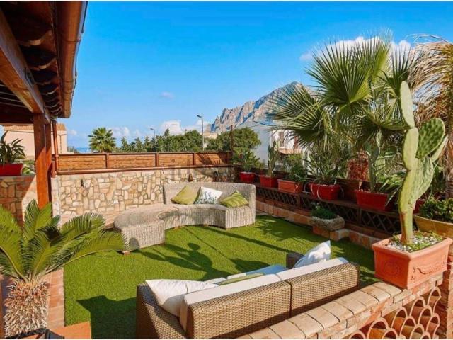Casa in vendita a Custonaci, Sicilia
