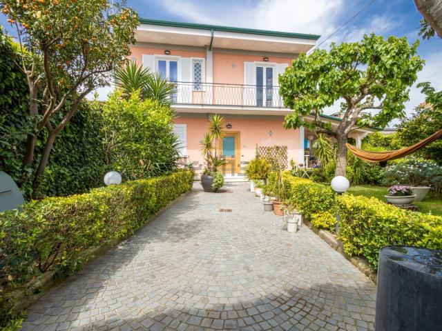 Casa in vendita a Santa Croce, Campania