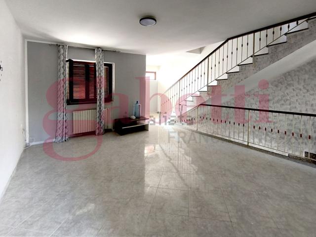 Casa in vendita a Castelvenere, Campania