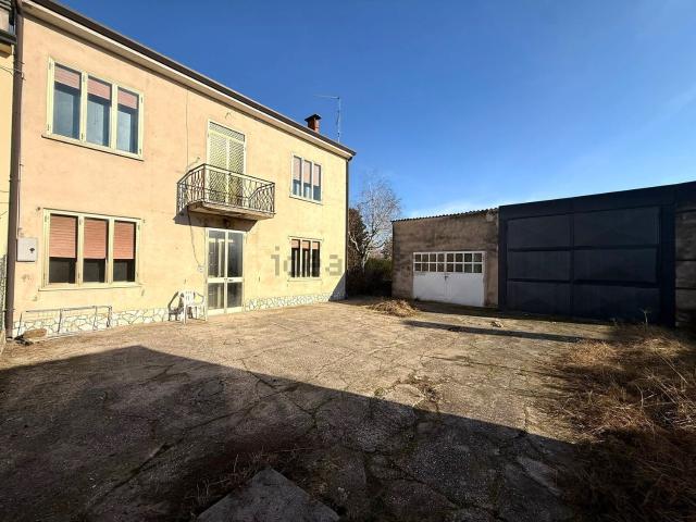 Casa in vendita a Legnago, Veneto