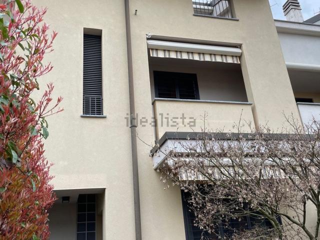 Casa in vendita a Biassono, Lombardia