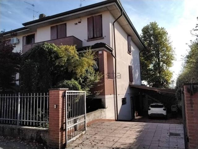 Casa in vendita a Pianura Reggiana, Re