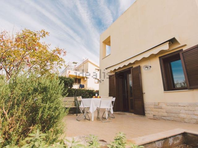 Casa in vendita a Villaggio Elios, Siracusa