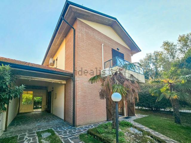 Casa in vendita a Punta Marina Terme, Ravenna
