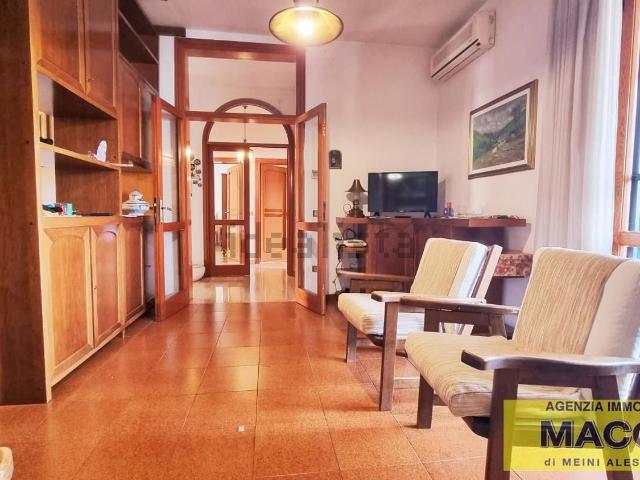 Casa in vendita a Ponsacco, Toscana