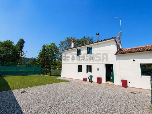 Casa in vendita a Vicenza, Veneto