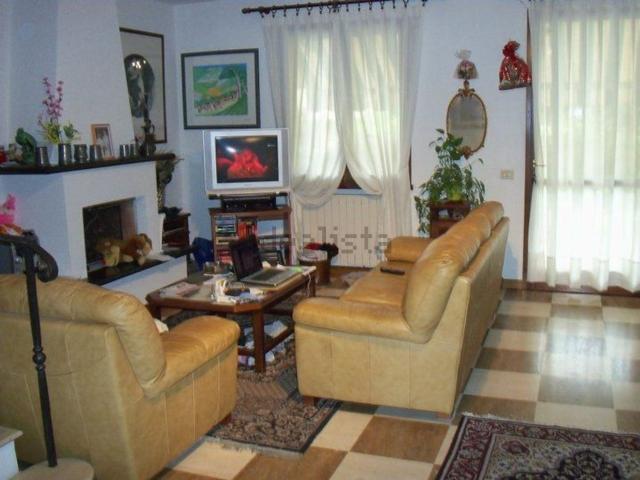 Casa in vendita a Seravezza, Toscana