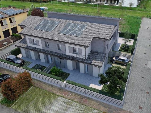 Casa in vendita a Terra di Mezzo, Re