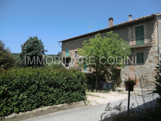 Casa in vendita a Izzalini, Umbria