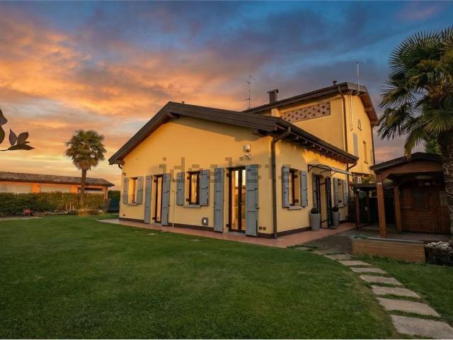 Casa in vendita a Crocetta-San Lazzaro-Modena Est, Modena