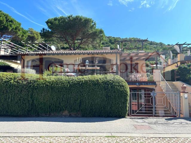 Casa in vendita a Rio, Toscana