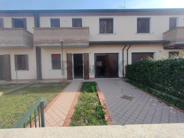Casa in vendita a Unione Terre e Fiumi, Copparo