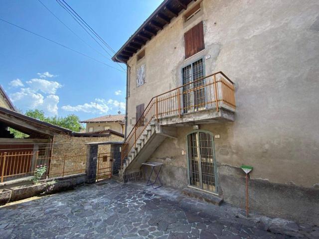 Casa in vendita a Appennino Reggiano, Re
