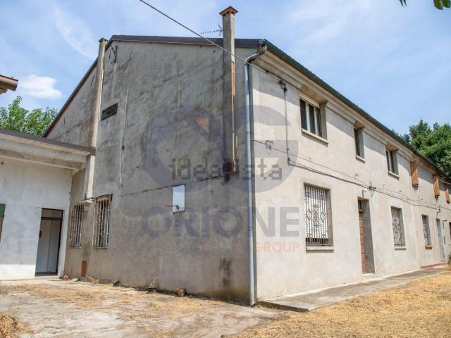Casa in vendita a Unione Alto Ferrarese, Bondeno