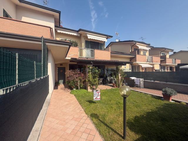 Casa in vendita a Borgo San Giovanni, Lombardia