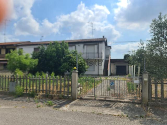 Casa in vendita a Lagosanto, Ferrara