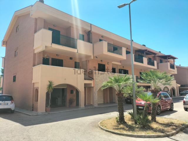 Casa in vendita a C.E.P., Puglia