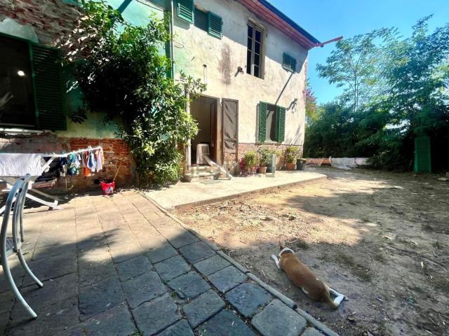 Casa in vendita a Chiesina Uzzanese, Toscana