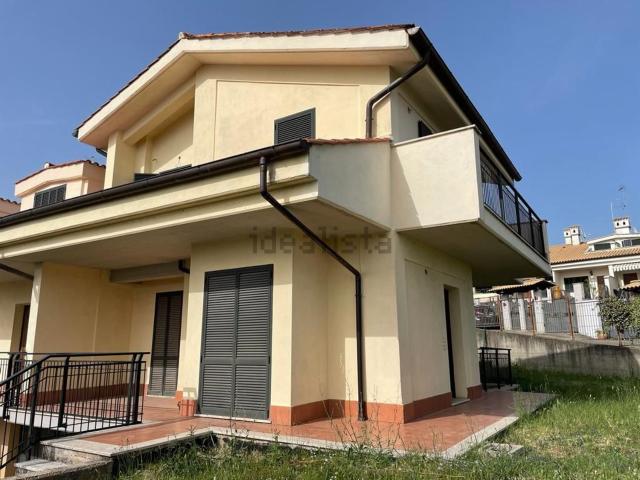 Casa in vendita a Roma Capitale, Lazio